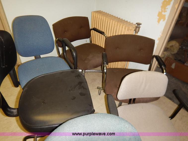 image for item BC9575 Assorted chairs