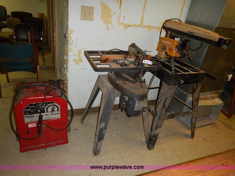 image for item BC9576 Assorted tools