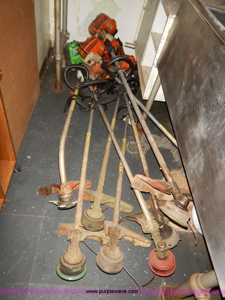 image for item BC9578 Assorted lawn equipment