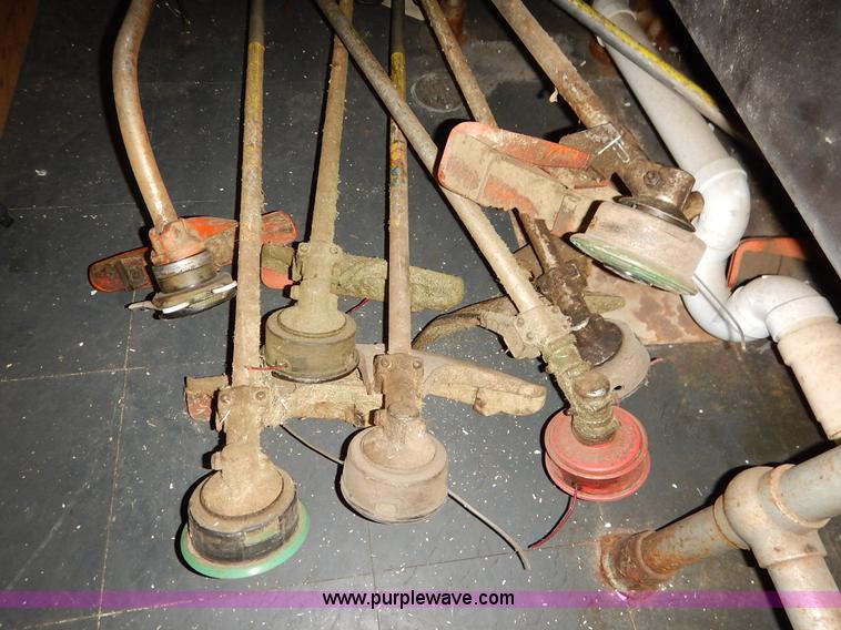 image for item BC9578 Assorted lawn equipment