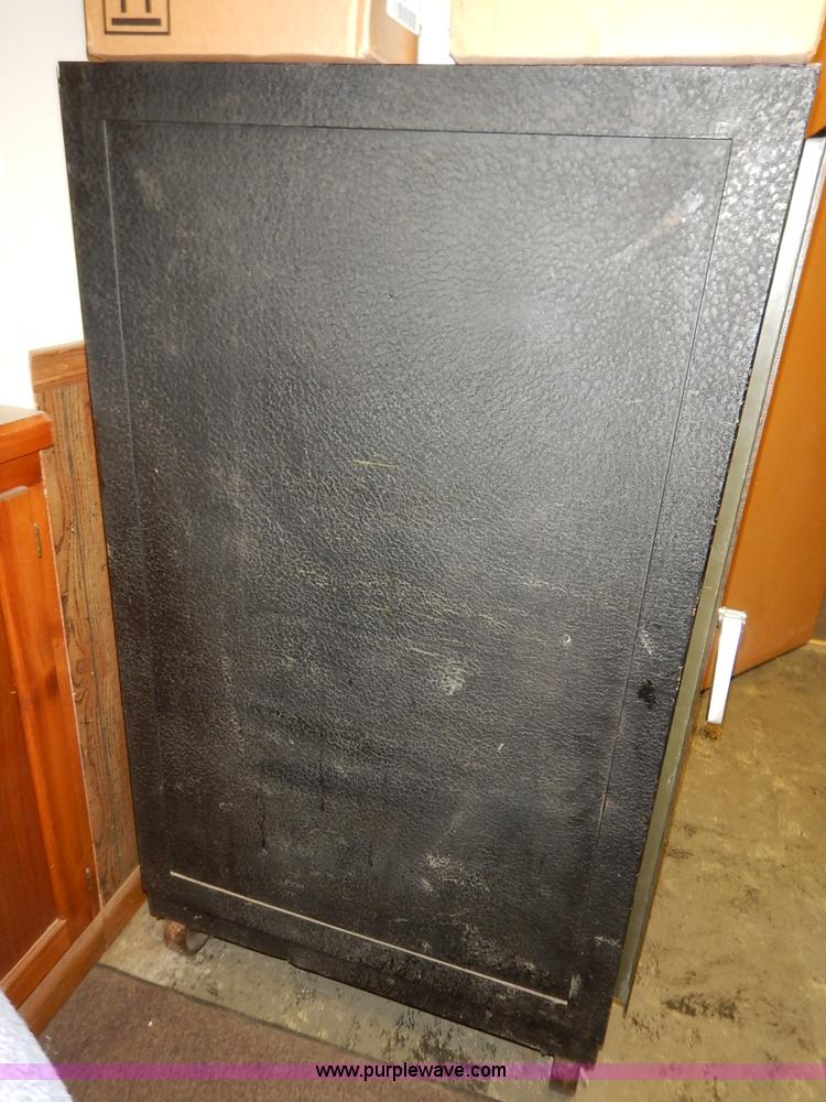 image for item BC9579 Mosler safe