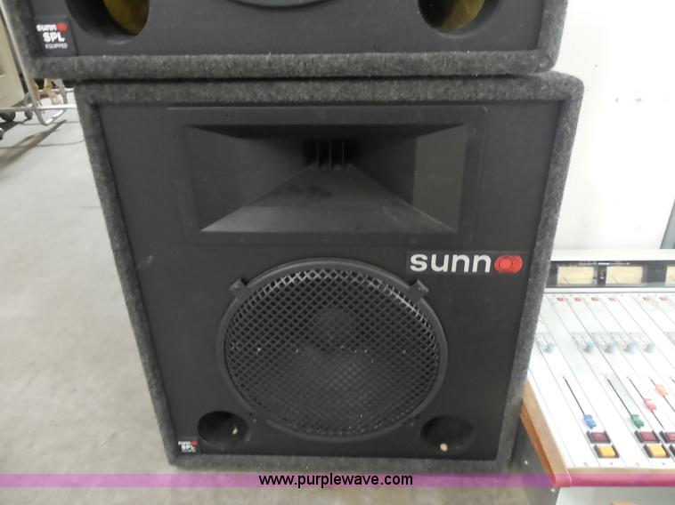 (2) Sunn speakers in Wichita, KS Item BP9768 sold Purple Wave