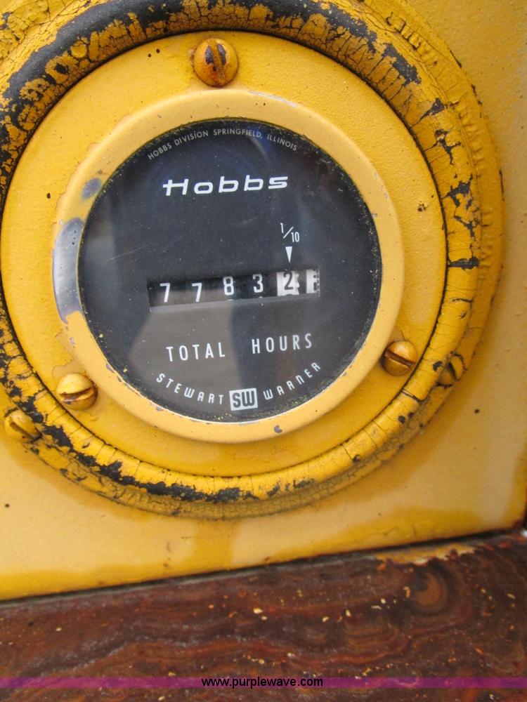 image for item D2381 1986 Etnyre chip spreader