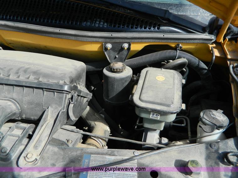 image for item D6113 2002 Chevrolet Express G3500 school bus