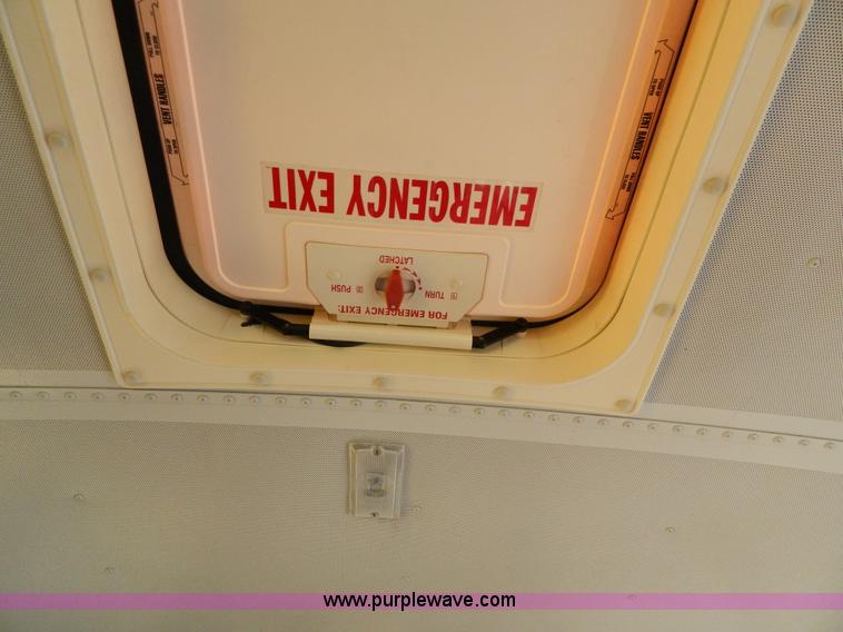 image for item D6113 2002 Chevrolet Express G3500 school bus