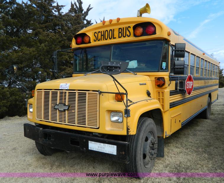 image for item D6114 1998 Chevrolet B7 Blue Bird school bus