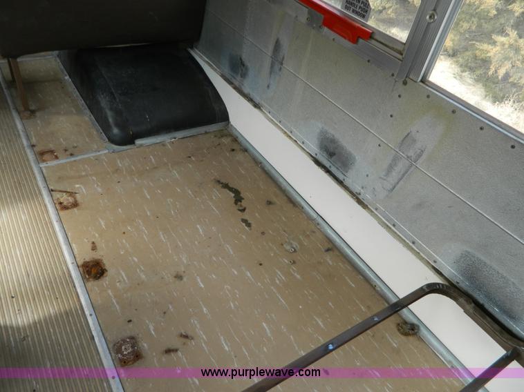 image for item D6114 1998 Chevrolet B7 Blue Bird school bus