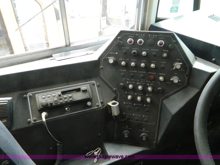 image for item D6114 1998 Chevrolet B7 Blue Bird school bus