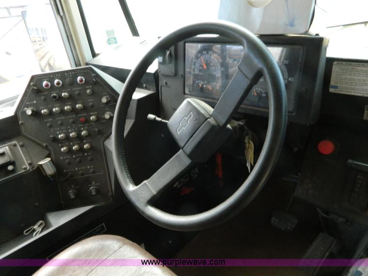 image for item D6114 1998 Chevrolet B7 Blue Bird school bus