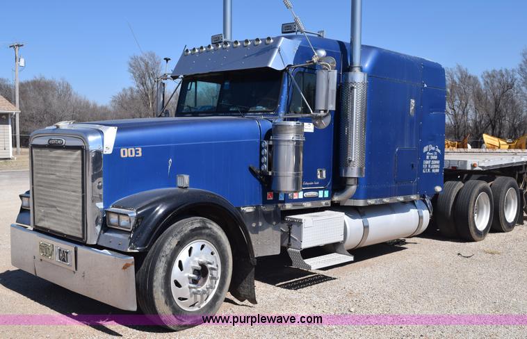 image for item E6280 1998 Freightliner FLD semi truck