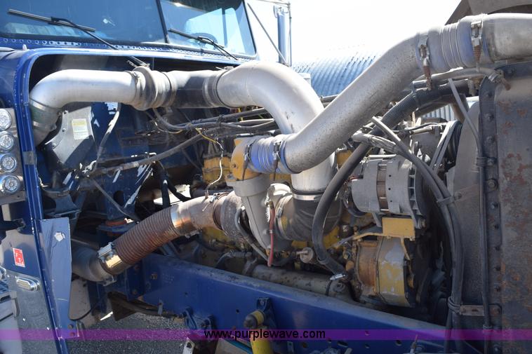 image for item E6280 1998 Freightliner FLD semi truck