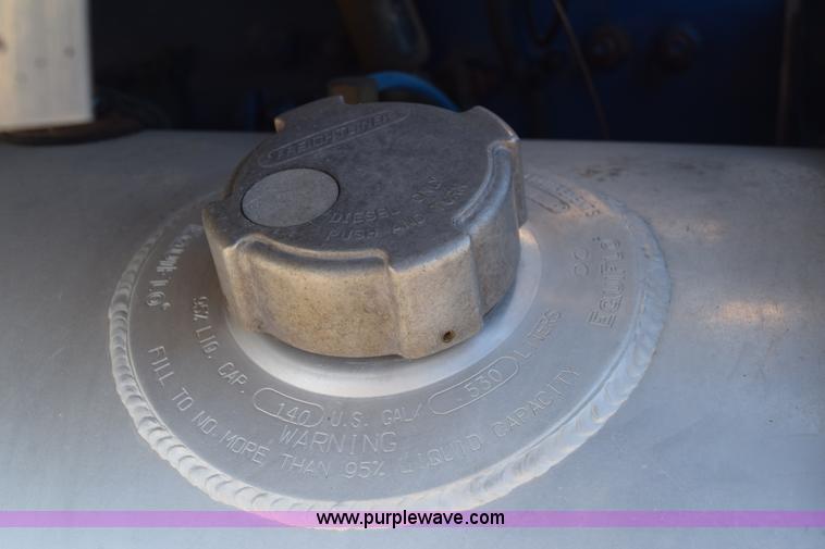 image for item E6280 1998 Freightliner FLD semi truck