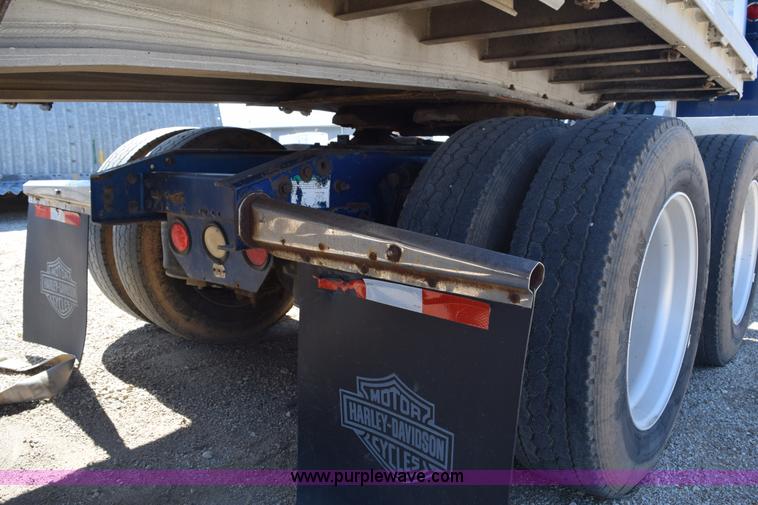 image for item E6280 1998 Freightliner FLD semi truck