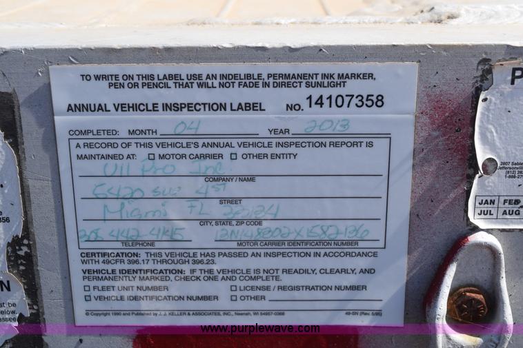 image for item E6281 1999 Fontaine flatbed trailer