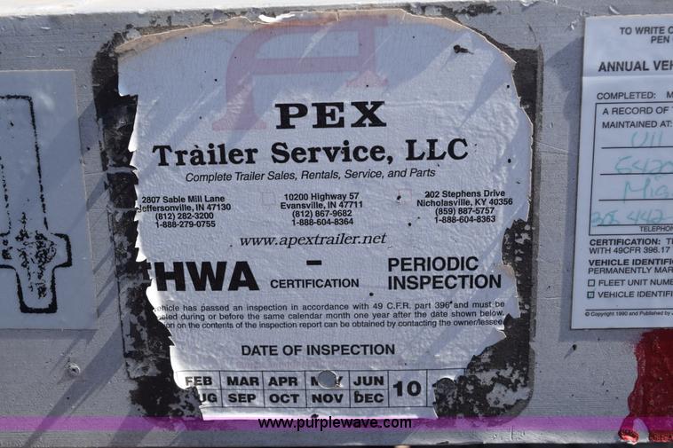 image for item E6281 1999 Fontaine flatbed trailer