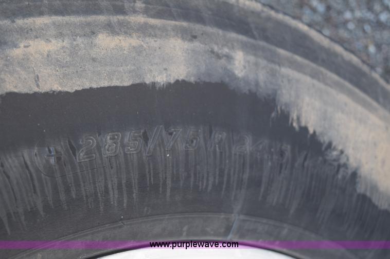 image for item E6281 1999 Fontaine flatbed trailer