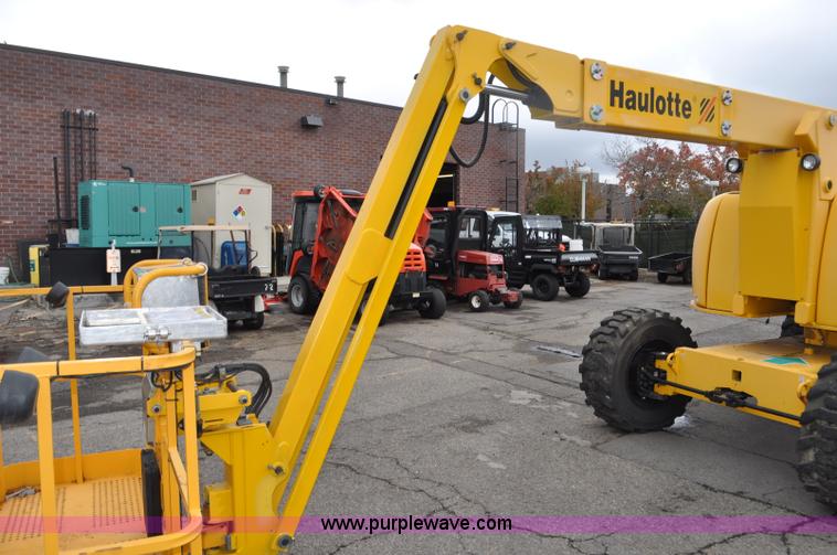 image for item F2101 2005 Haulotte HA61 JRT boom lift