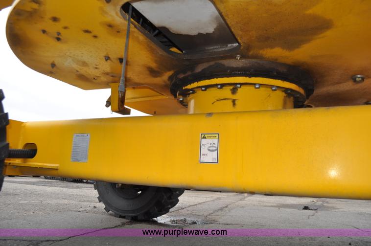 image for item F2101 2005 Haulotte HA61 JRT boom lift