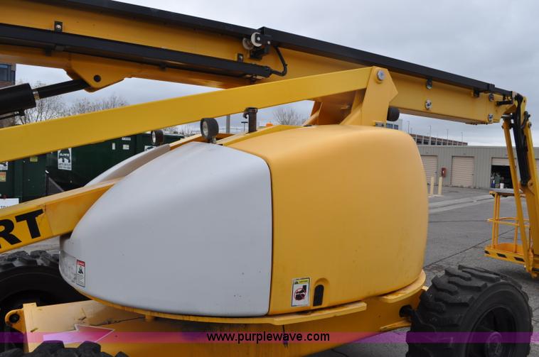 image for item F2101 2005 Haulotte HA61 JRT boom lift