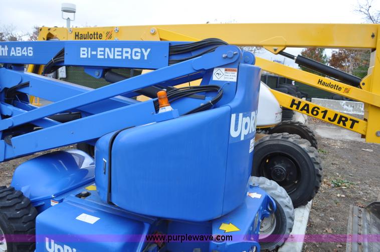 image for item F2102 2002 Up Right AB46 Bi-Energy boom lift