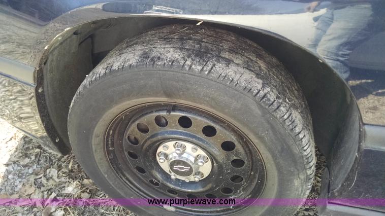 image for item F8372 2002 Chevrolet Impala