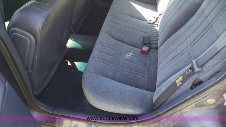 image for item F8372 2002 Chevrolet Impala