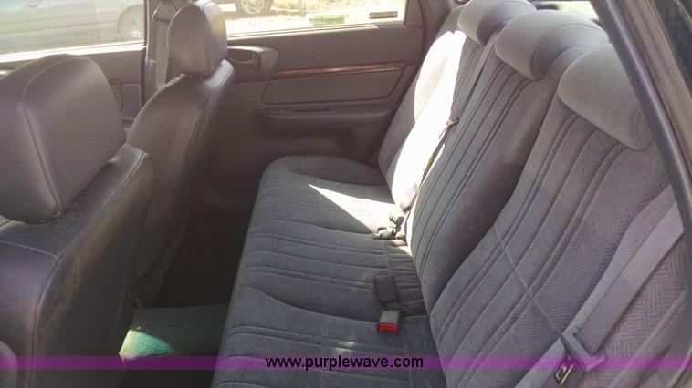 image for item F8372 2002 Chevrolet Impala