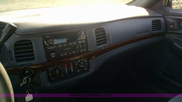 image for item F8372 2002 Chevrolet Impala