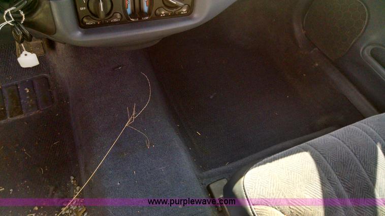 image for item F8372 2002 Chevrolet Impala