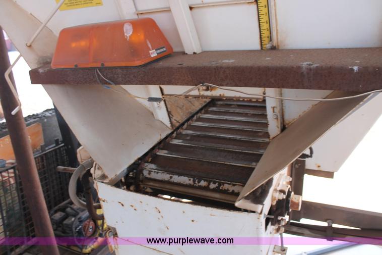 image for item H5893 Warren spreader bed