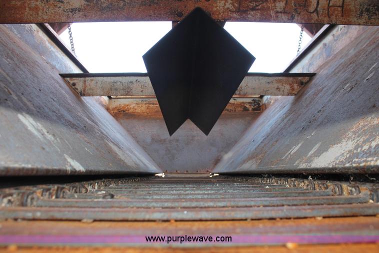 image for item H5893 Warren spreader bed