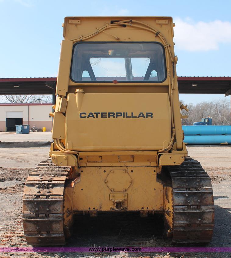 image for item H5898 1978 Caterpillar D6D dozer