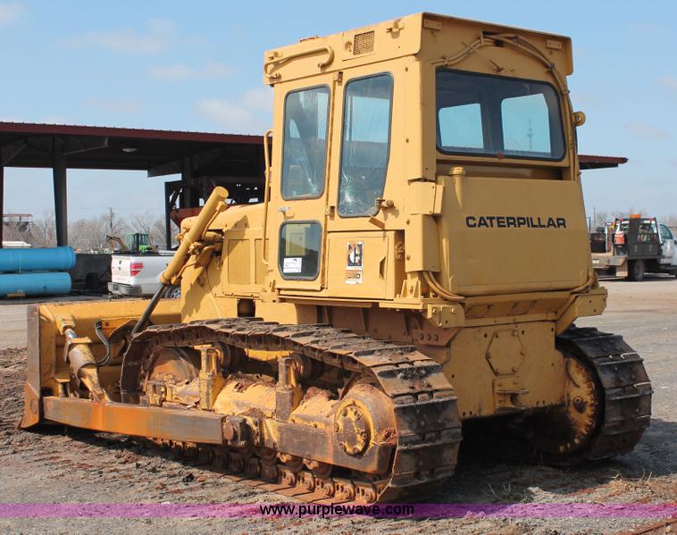 image for item H5898 1978 Caterpillar D6D dozer