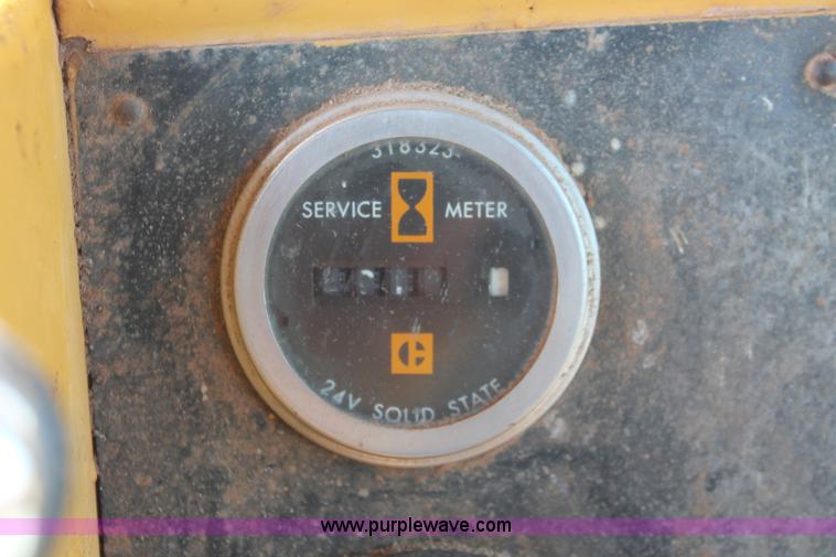 image for item H5898 1978 Caterpillar D6D dozer