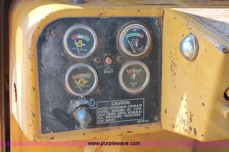 image for item H5898 1978 Caterpillar D6D dozer