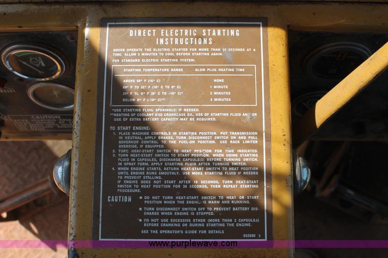 image for item H5898 1978 Caterpillar D6D dozer