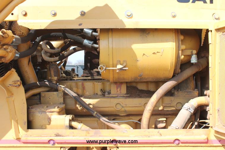 image for item H5898 1978 Caterpillar D6D dozer