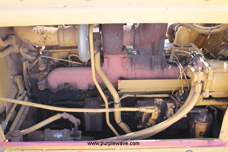 image for item H5898 1978 Caterpillar D6D dozer