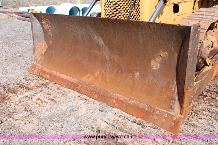image for item H5898 1978 Caterpillar D6D dozer