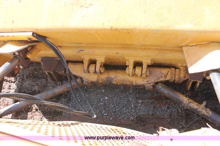 image for item H5898 1978 Caterpillar D6D dozer