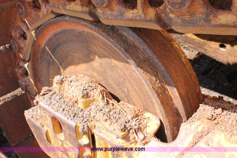 image for item H5898 1978 Caterpillar D6D dozer