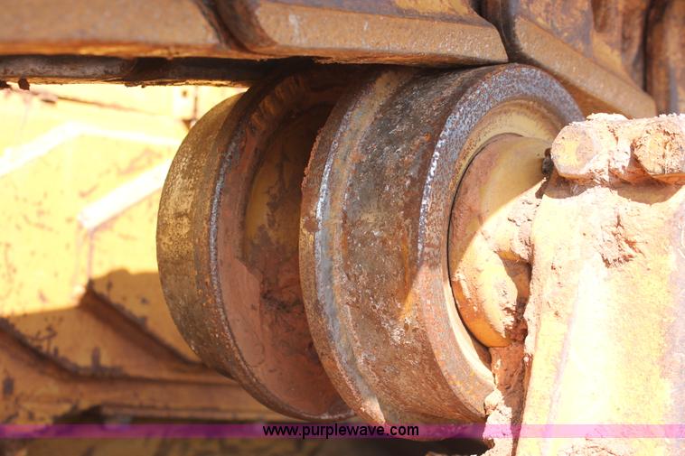 image for item H5898 1978 Caterpillar D6D dozer