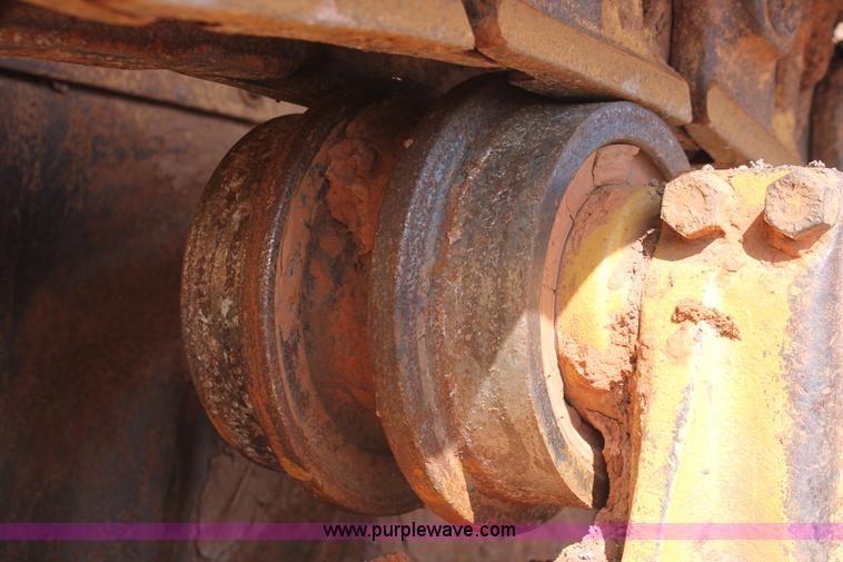 image for item H5898 1978 Caterpillar D6D dozer