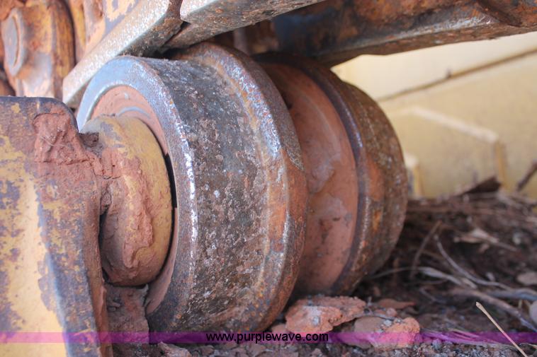 image for item H5898 1978 Caterpillar D6D dozer