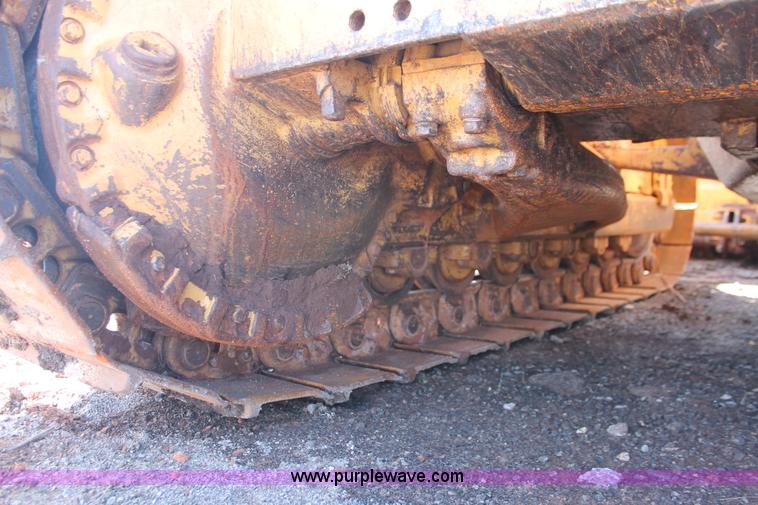 image for item H5898 1978 Caterpillar D6D dozer