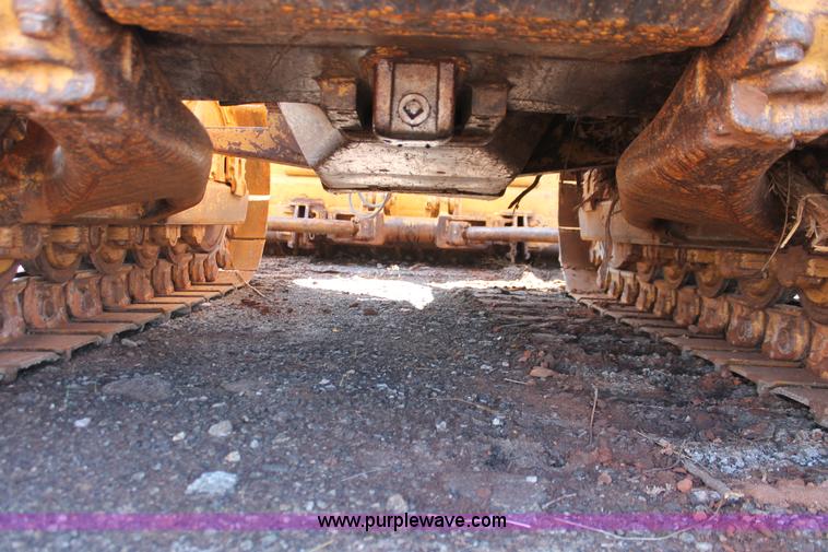 image for item H5898 1978 Caterpillar D6D dozer
