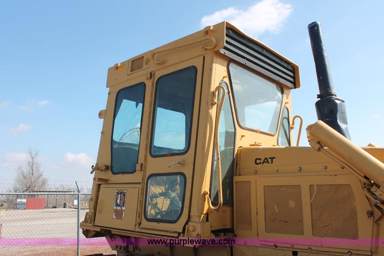 image for item H5898 1978 Caterpillar D6D dozer