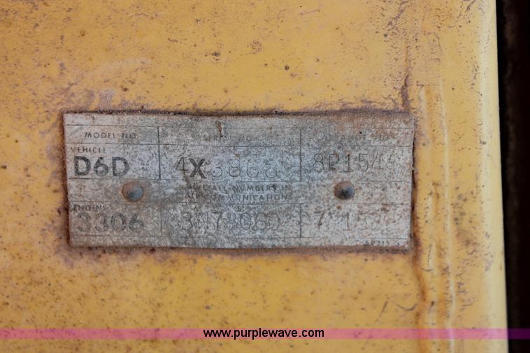 image for item H5898 1978 Caterpillar D6D dozer