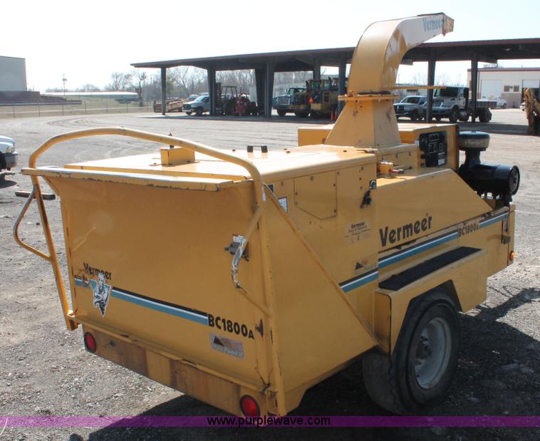 image for item H5899 Vermeer BC1800A wood brush chipper