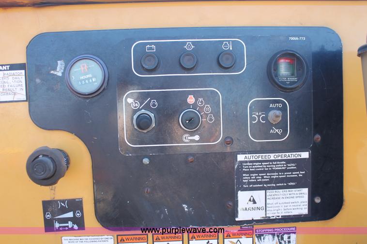 image for item H5899 Vermeer BC1800A wood brush chipper